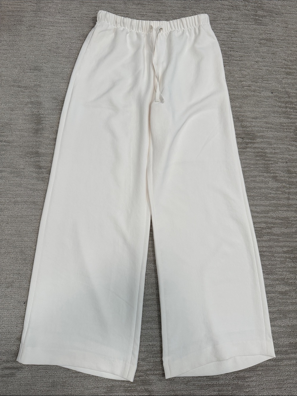 Aritzia NWOT The Lodge Pant Light Crepette Birch Size Medium - Picture 6 of 15